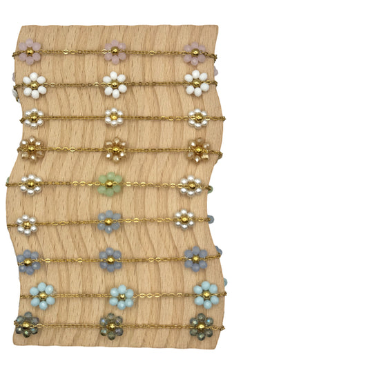 Floating Daisy Bracelet